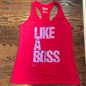 Nike Women's Dry Fit Workout Shirt, Medium. (112)